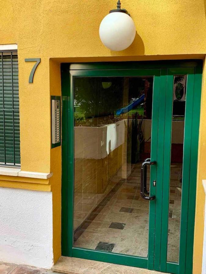Apto. Lujo Primera Linea Playa Del Bajondillo Torremolinos Eksteriør bilde